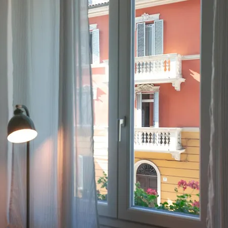 Vikos Lodge Apartment Bologna Exterior photo